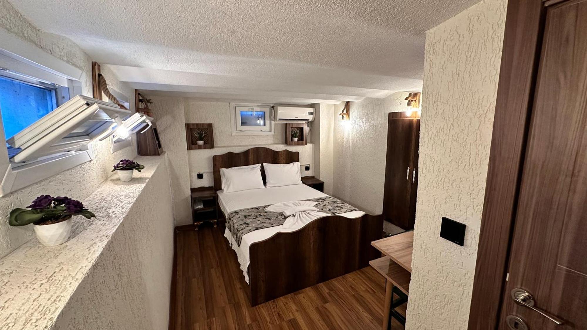 Отель La Vien Old 3*