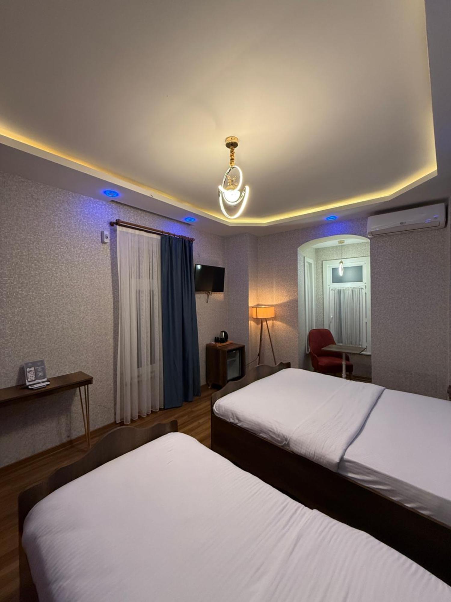 Отель La Vien Old 3*